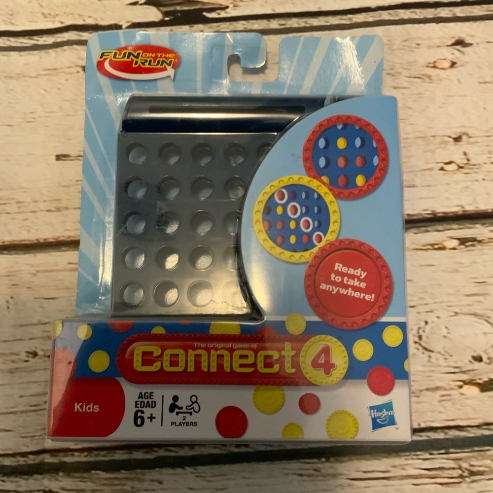 Fun‎ on the Run - Travel Connect 4 - NEW